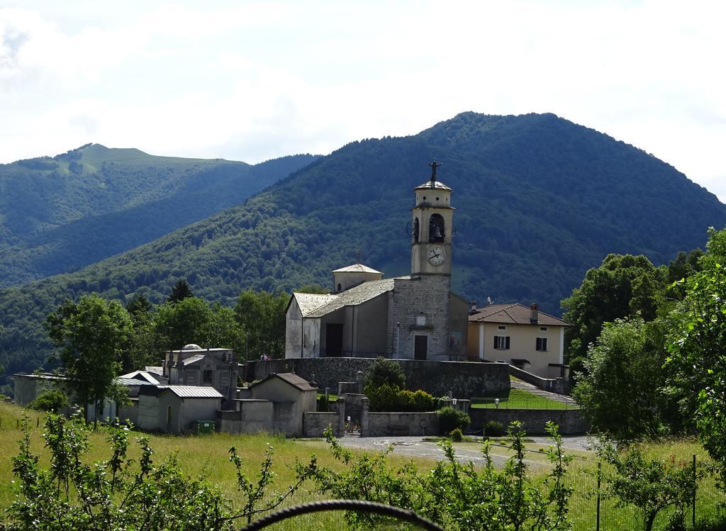 Villa San Giorgio Pellio Superiore Bagian luar foto